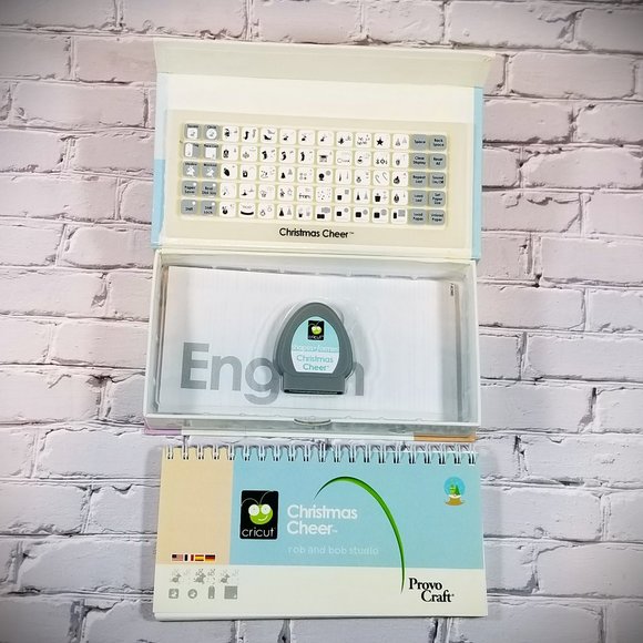 Cricut - Christmas Cheer - Provo Craft 2006 - Picture 2 of 4